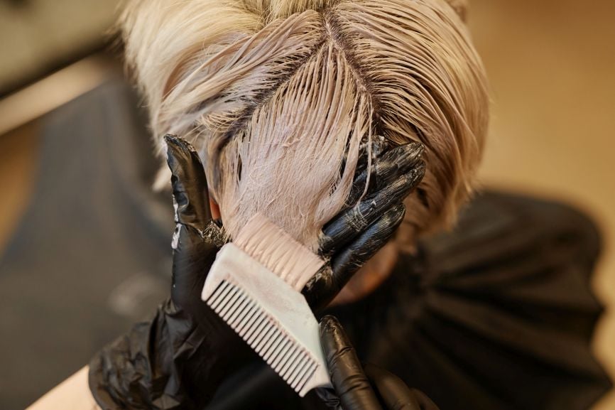 Hot roots explained: causes, prevention and professional corrections